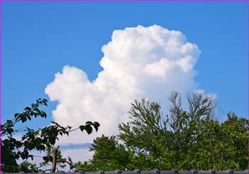 雲わく