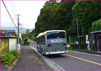 田代向バス停