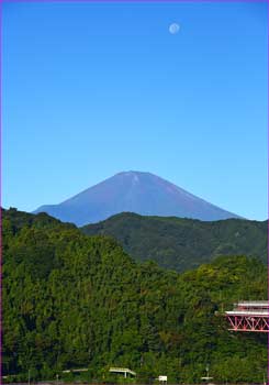 谷峨の嵐から富士山