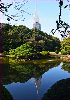 上の池にドコモビル