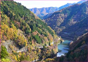 丹波川秋の景