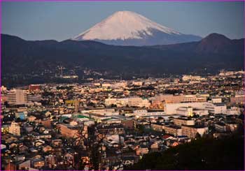 未明の富士山