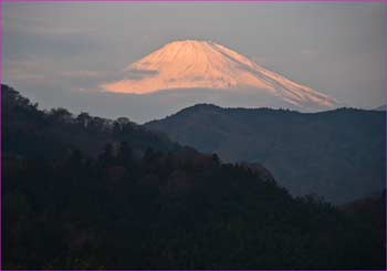 朝焼けの富士山