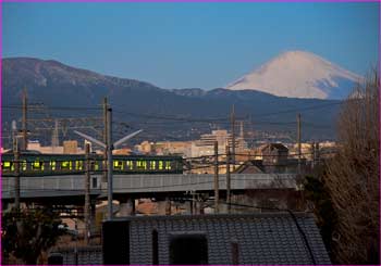 未明の富士山