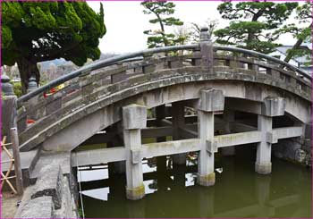 太鼓橋