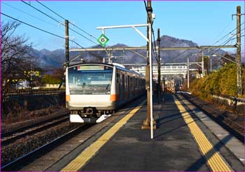 鳥沢駅ホーム