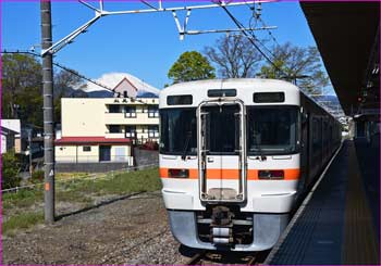 松田駅ホーム