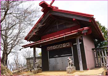 山頂奥の院