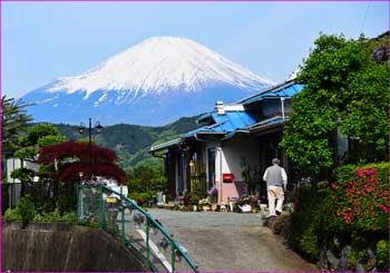 湯触の富士