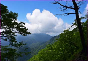 雲あるも晴れて