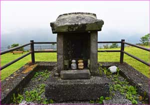 山頂祠