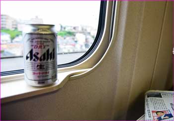 旅立ちに缶ビールを