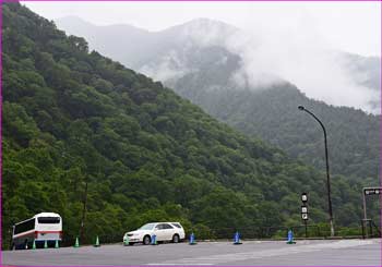 扇沢雨模様