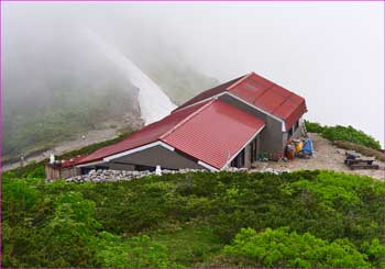 大日小屋