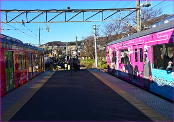 下吉田駅ホーム