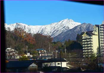 車窓から谷川岳