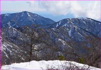 大山と三ノ塔