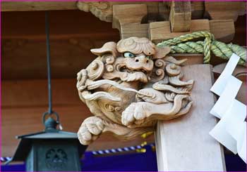 八坂神社の獅子