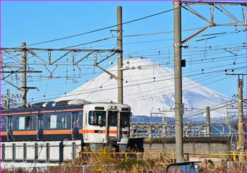 国府津駅へ