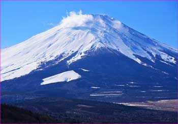 富士の雲も取れて