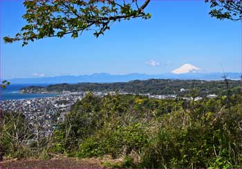 衣張山大展望