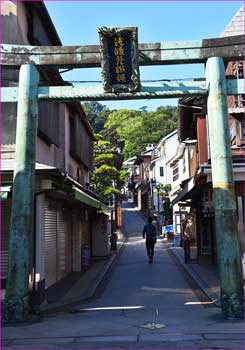 青銅鳥居