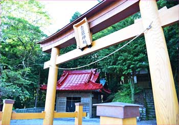 白籏神社