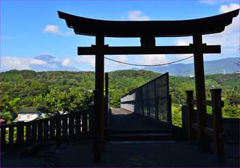 鳥居