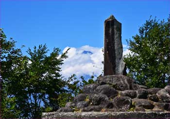 足柄城址公園で