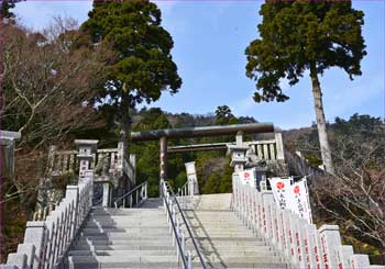 阿夫利神社下社へ