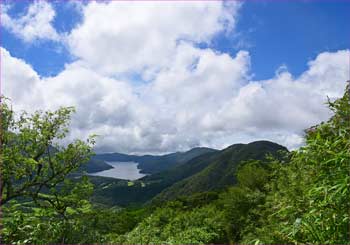 雲晴れて