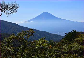 清八山の富士