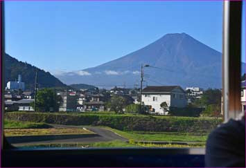 車内から富士山