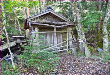 三合目の小屋