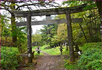 馬返し鳥居