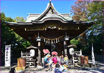 神社拝殿