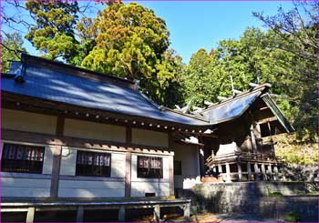 村山神社