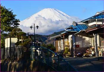 湯触の富士