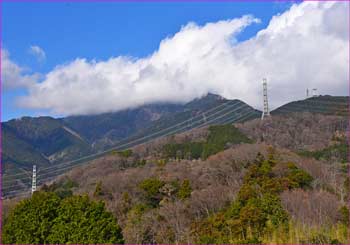 大山雲に