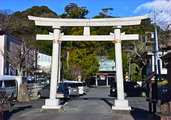 八幡神社の鳥居