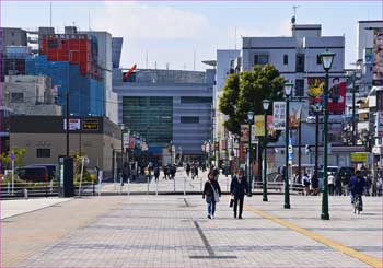 大和駅前