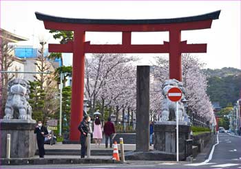 鶴岡八幡二の鳥居