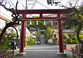 荏柄神社鳥居