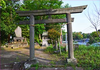 稲荷社の鳥居