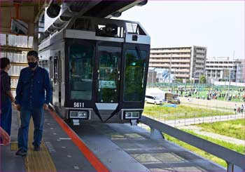 深沢駅で