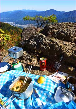 三ツ峠で昼餉