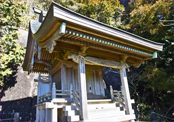 稲村神社