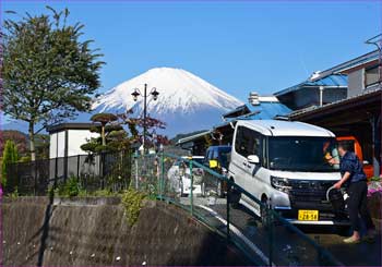 湯触の富士