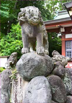 寒田神社の獅子山