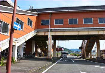 浦佐駅